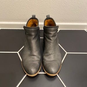 Lucky Brand Bartalino Metallic Booties
